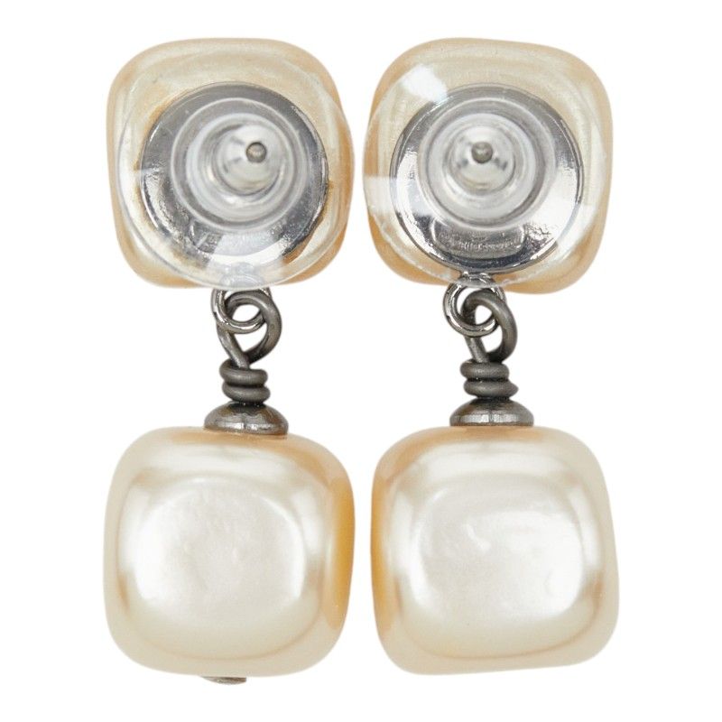 chanel earrings rear view
