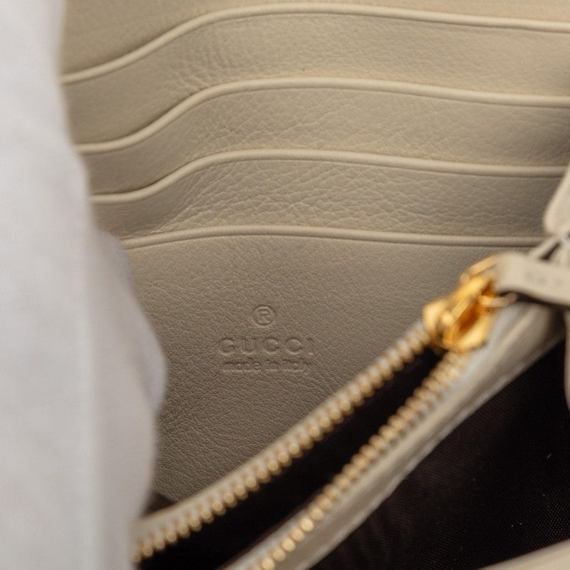 gucci shoulder bag accessories included