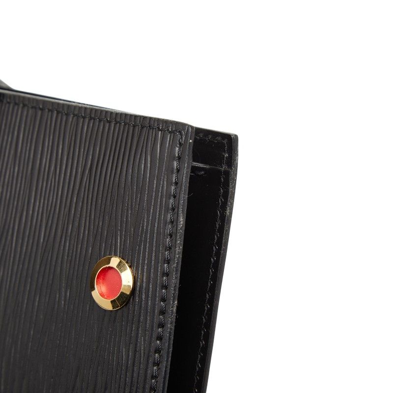 louis vuitton m52557 shoulder bag interior details