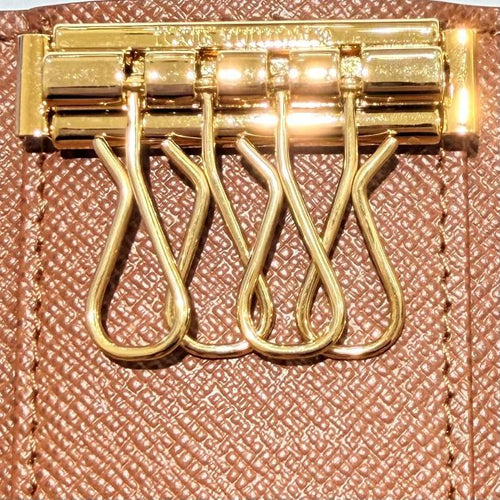 louis vuitton m69517 key case condition details
