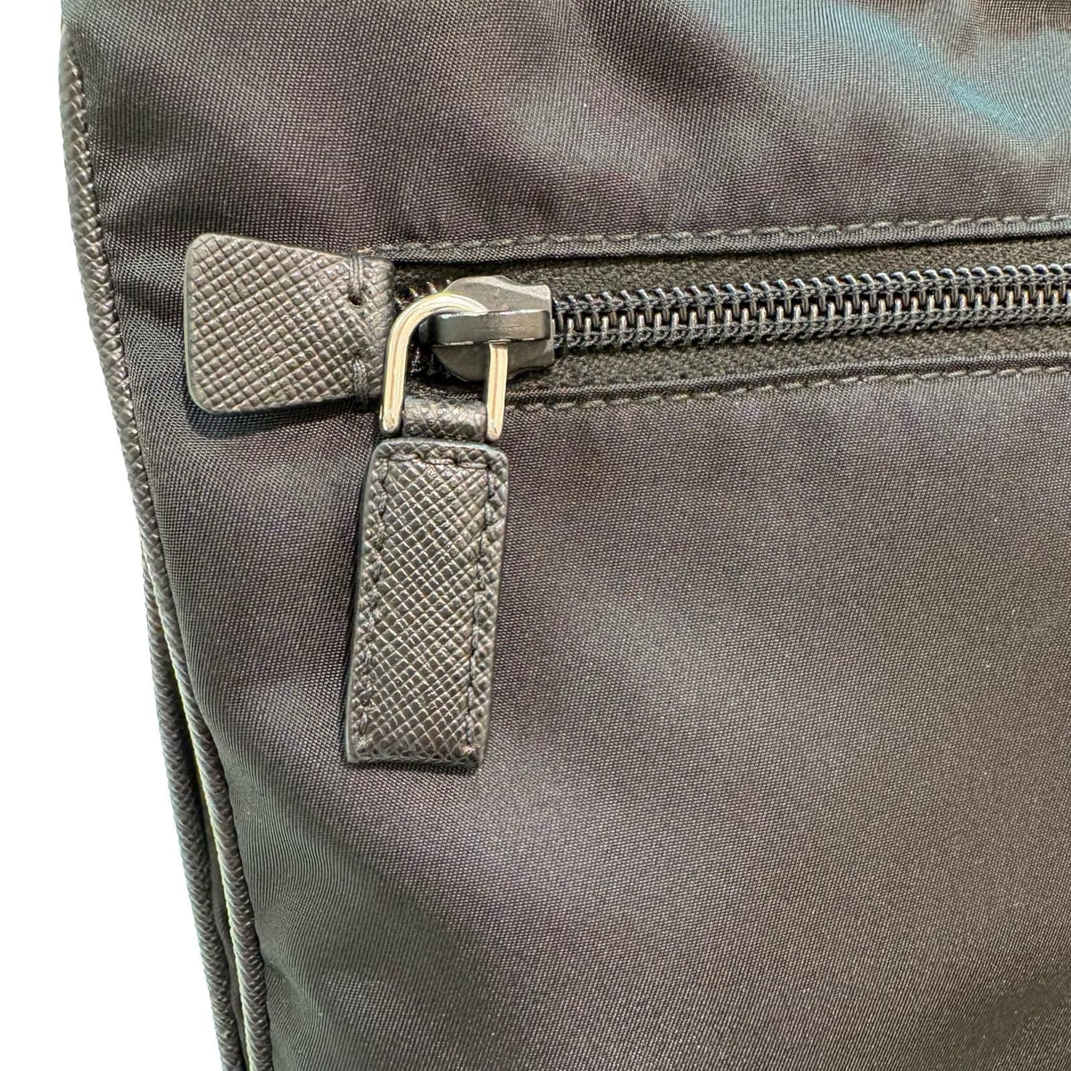 prada shoulder bag interior details