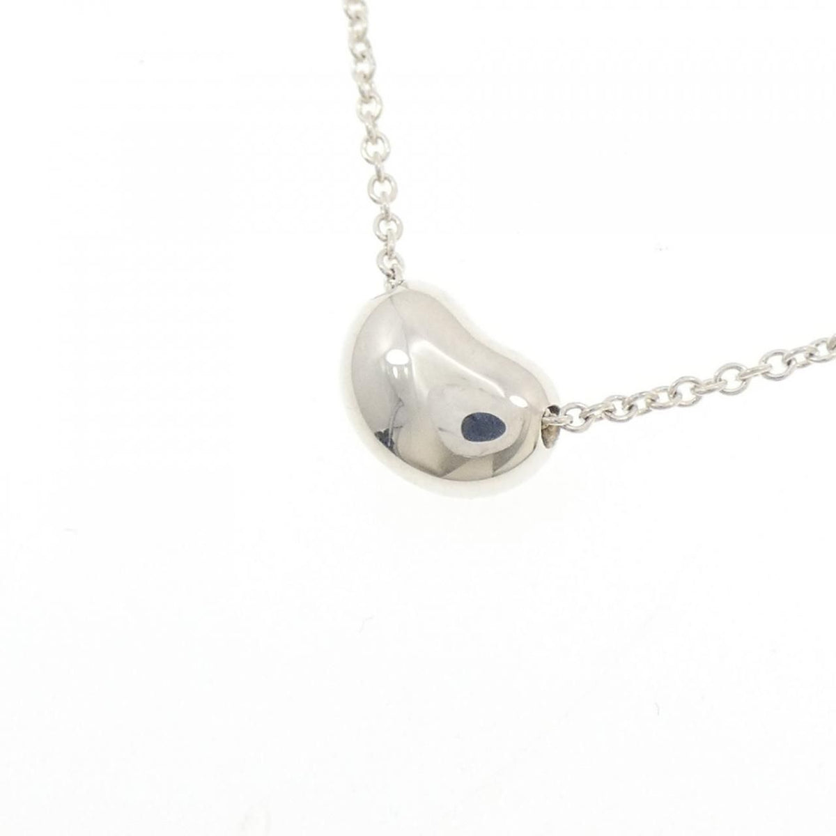 tiffany necklace side view