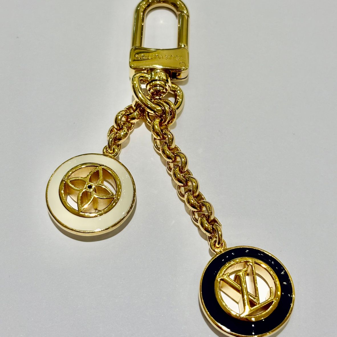 Louis Vuitton M03816 Keychain