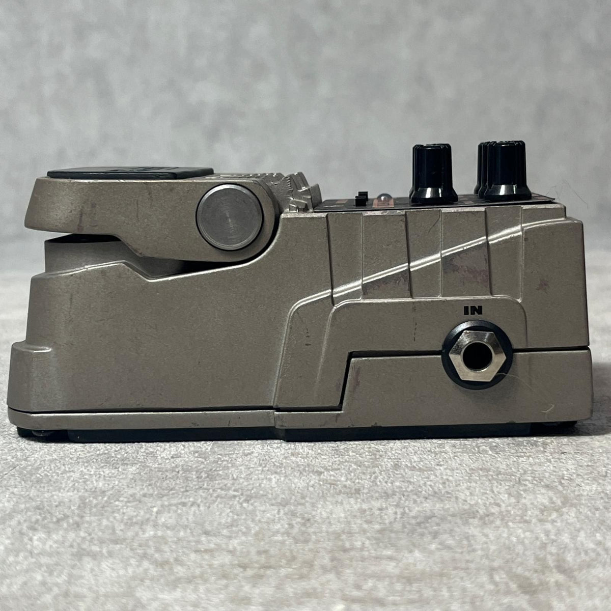 guitar effector rear view