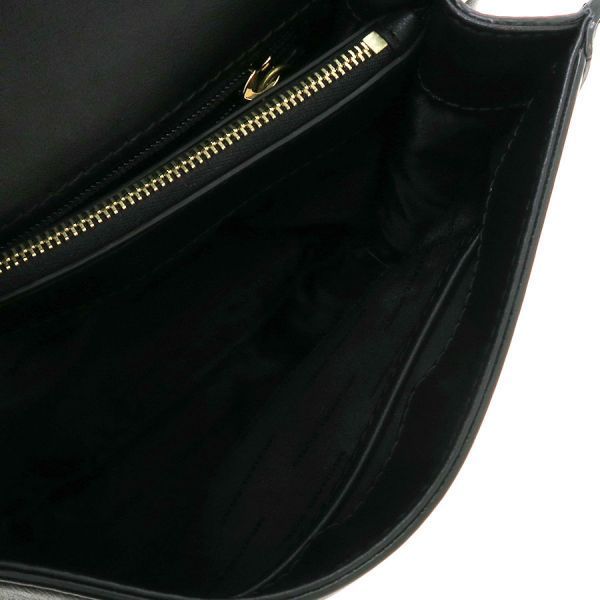michael kors shoulder bag front view