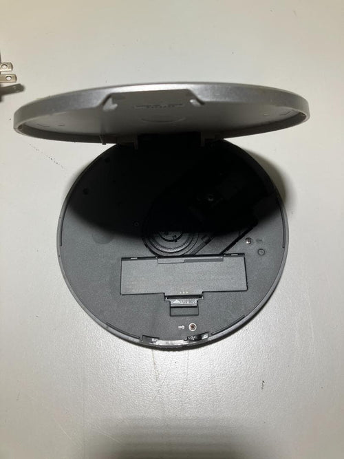 sony d-ne730 portable cd player accessories included