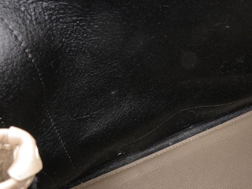 balenciaga beige tote bag functional details