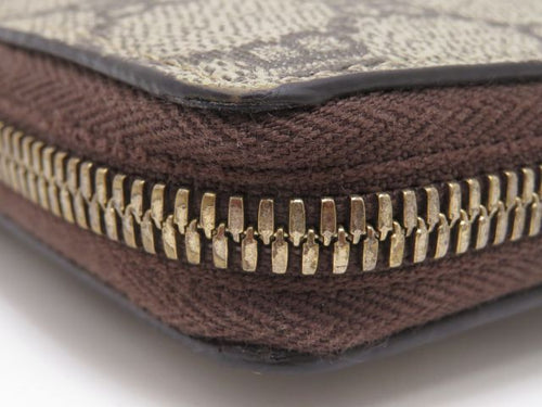 balenciaga beige wallet markings and labels