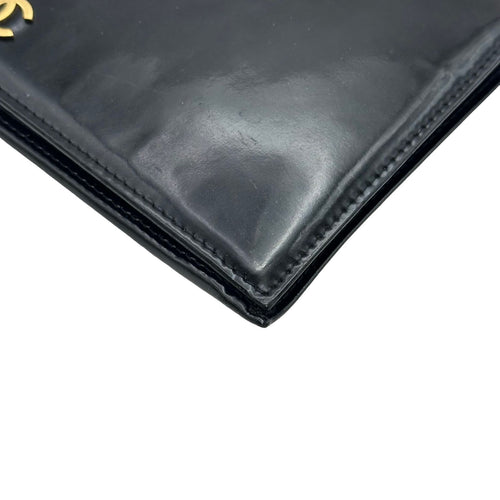 chanel wallet interior details