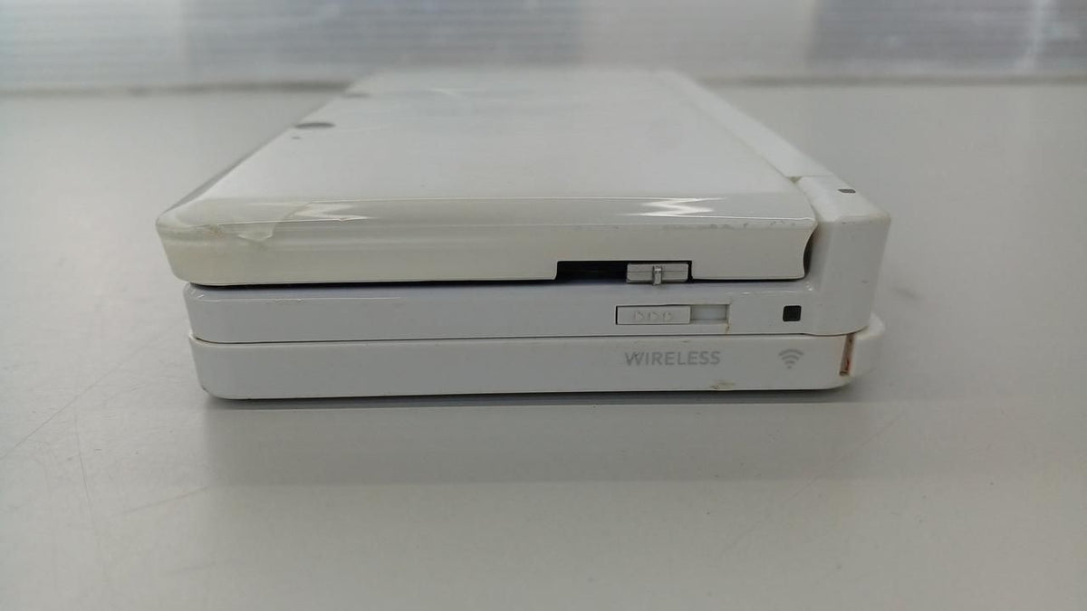 nintendo ctr-001 handheld console side view