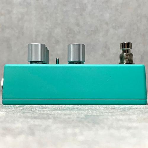 guitar effector side view