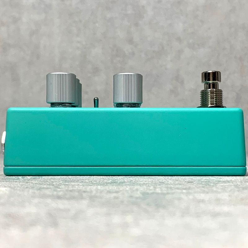 guitar effector side view