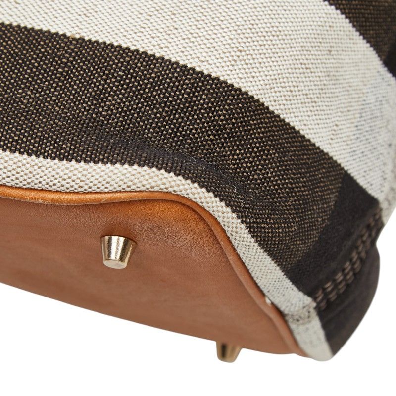 burberry beige handbag interior details