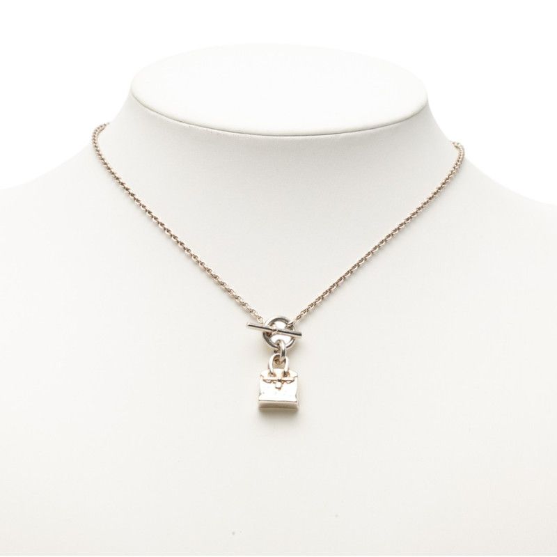 hermes necklace accessories included