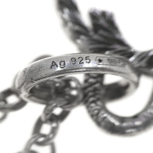 gucci necklace side view