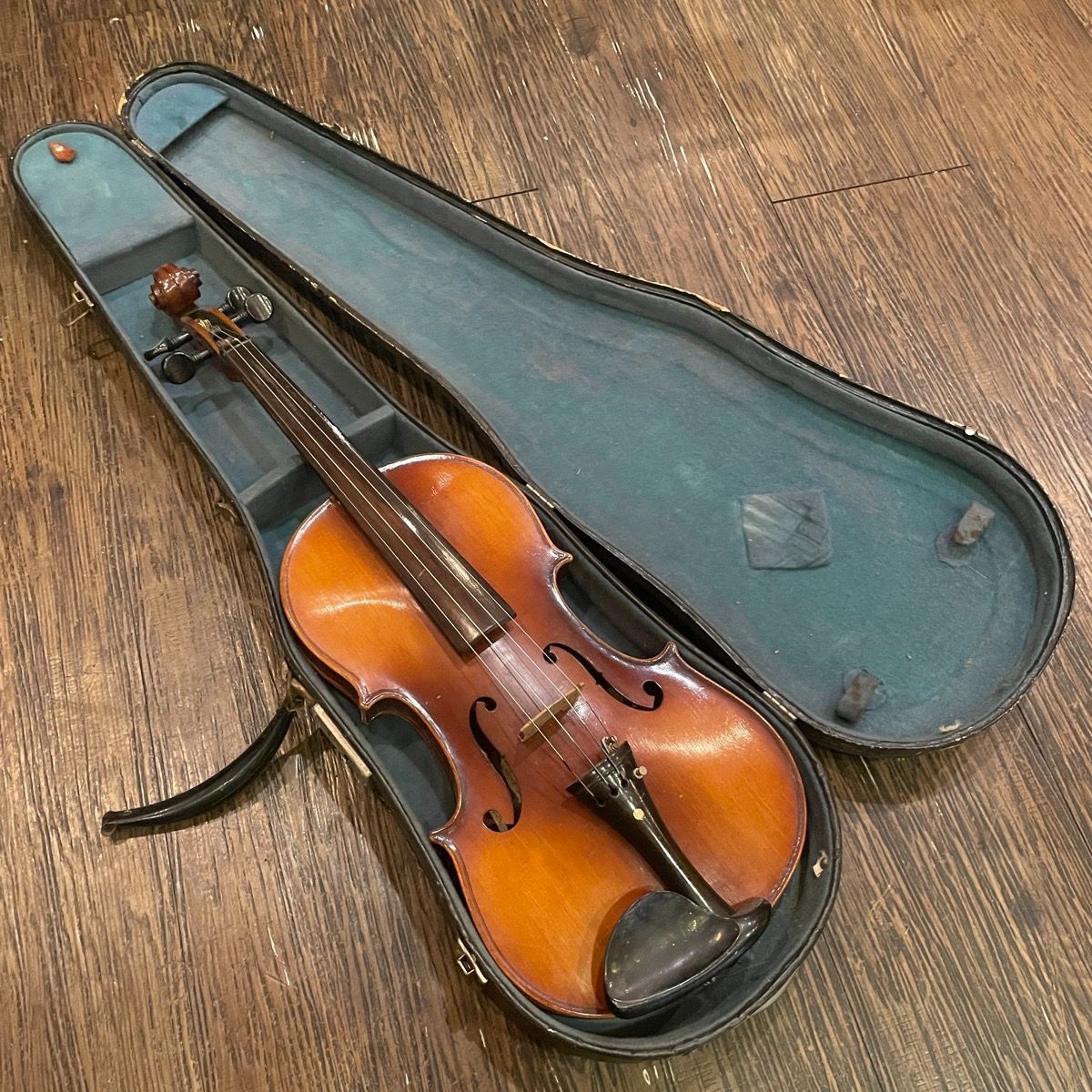 suzuki grunsound-z246 string instrument markings and labels