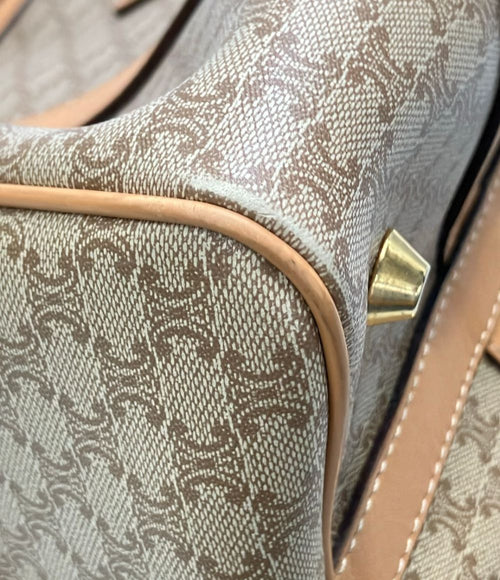 celine beige handbag functional details