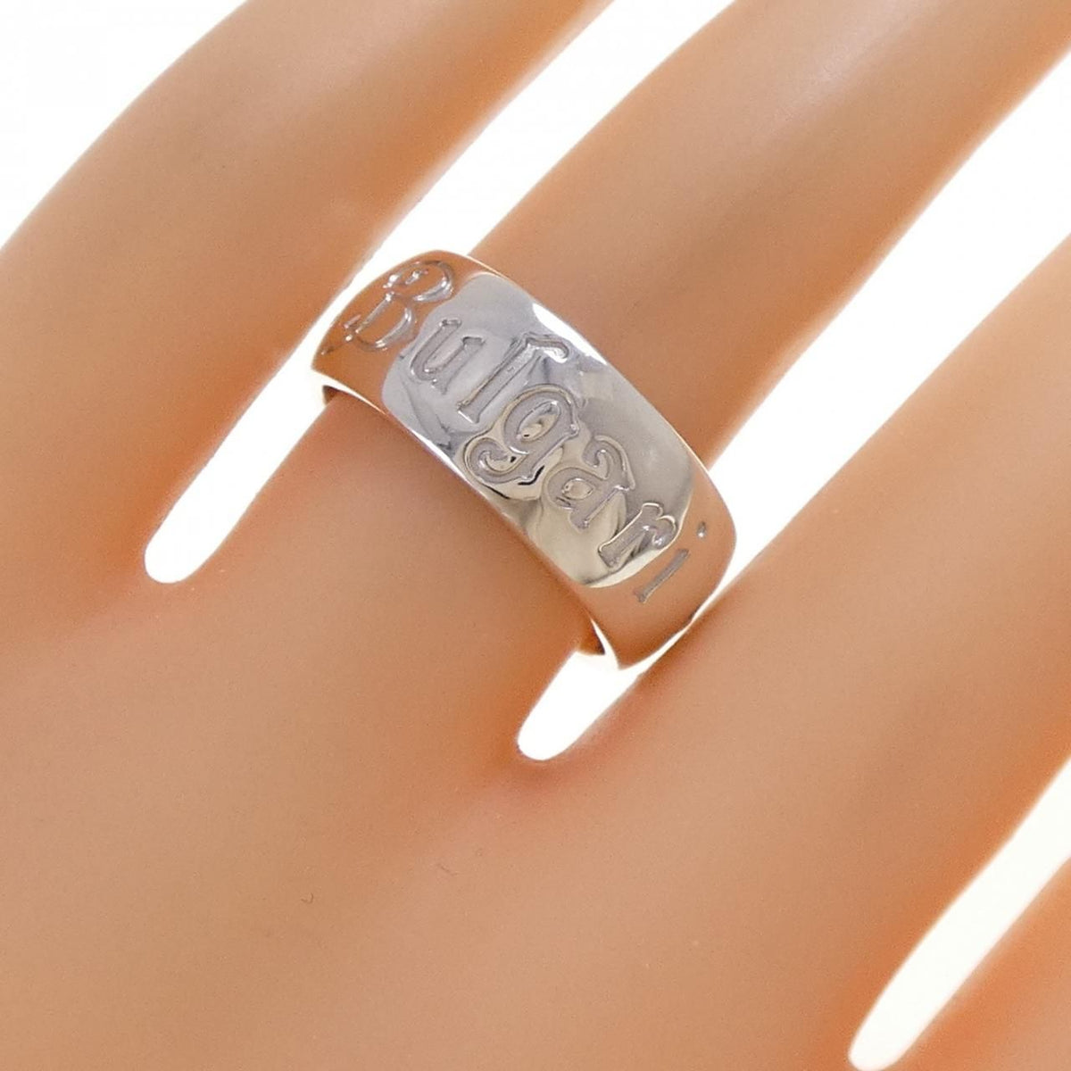 bvlgari ring accessories included