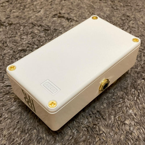 guitar effector rear view