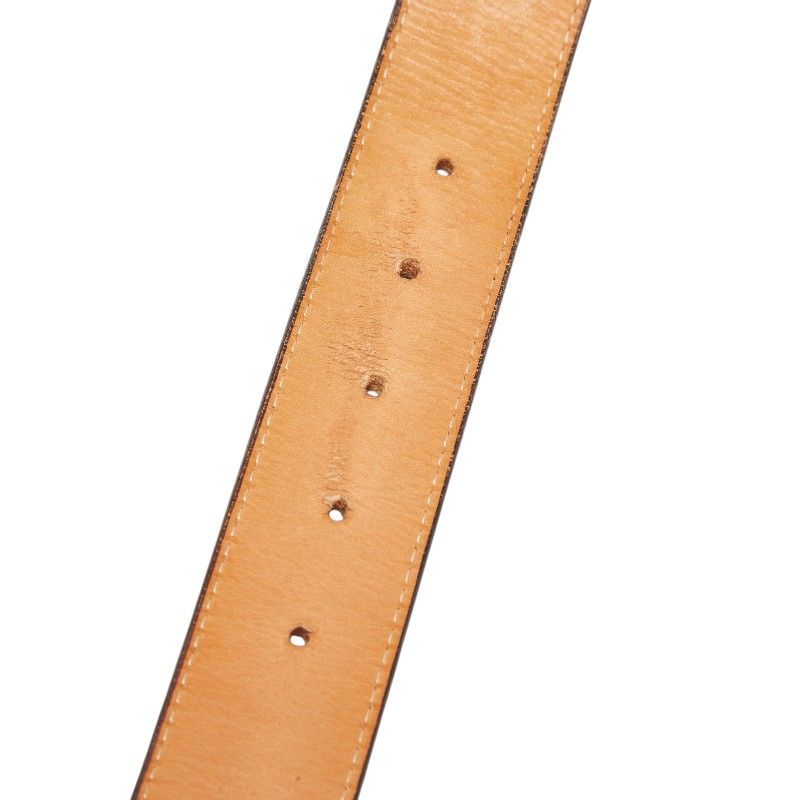 burberry belt interior details