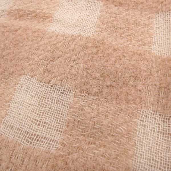 coach scarf side view