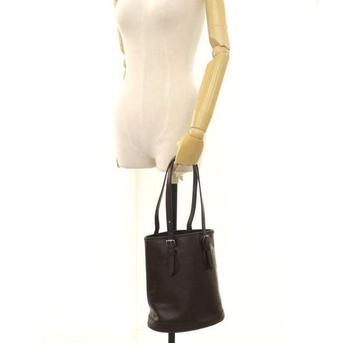 louis vuitton m5899d pouch / clutch markings and labels