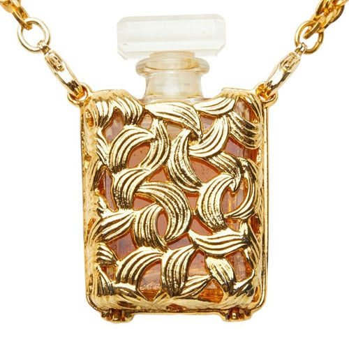 chanel necklace rear view