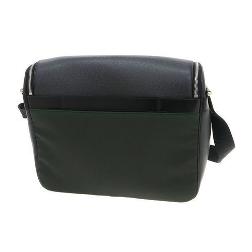 louis vuitton m30862 shoulder bag front view