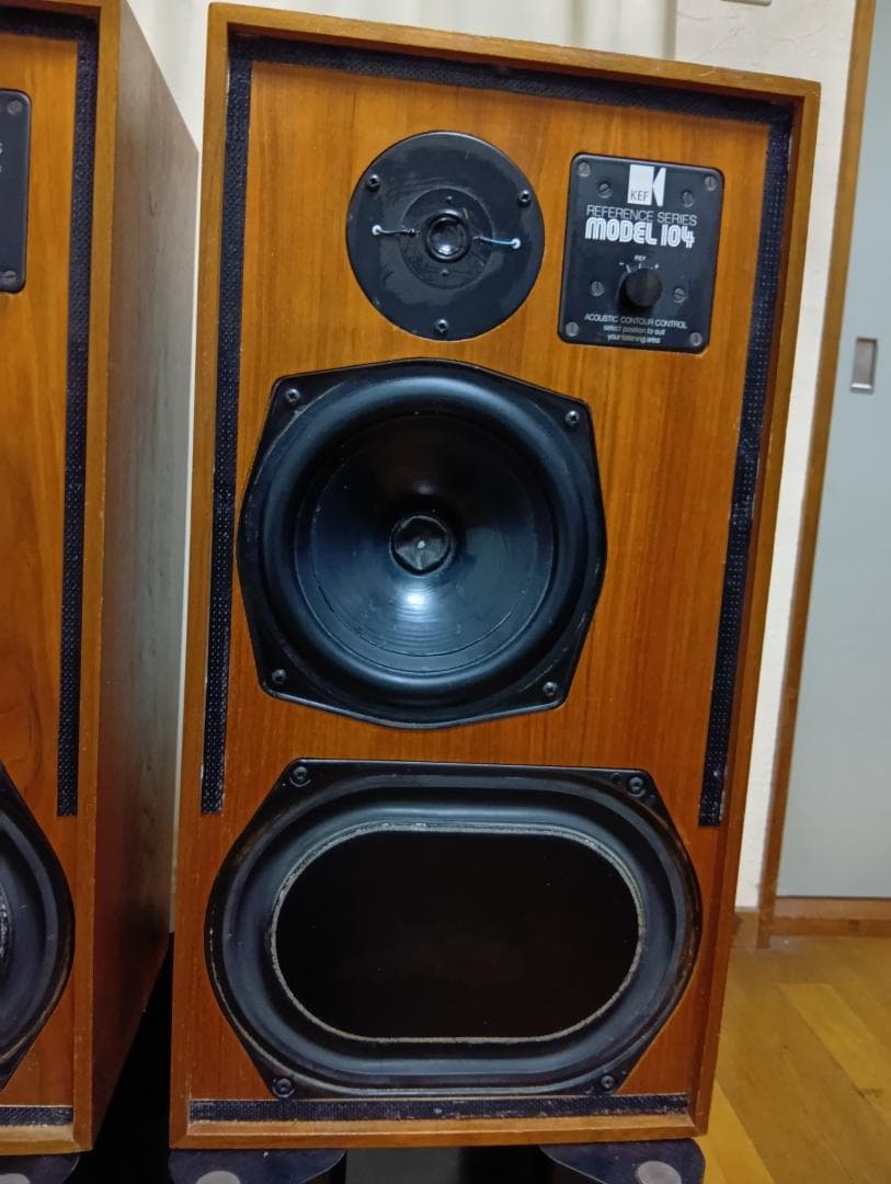 Speaker Kef Model 104