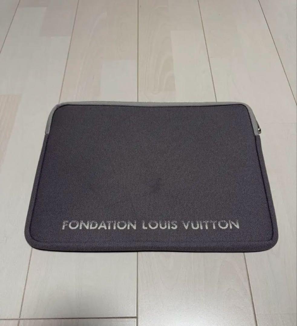 Louis Vuitton Clutch Bag Fondation
