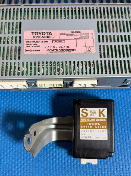 Lexus Amplifier 86280-50280